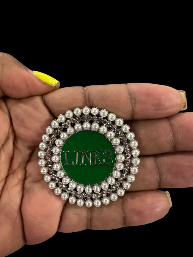 LINKS Round Pearl Pin
