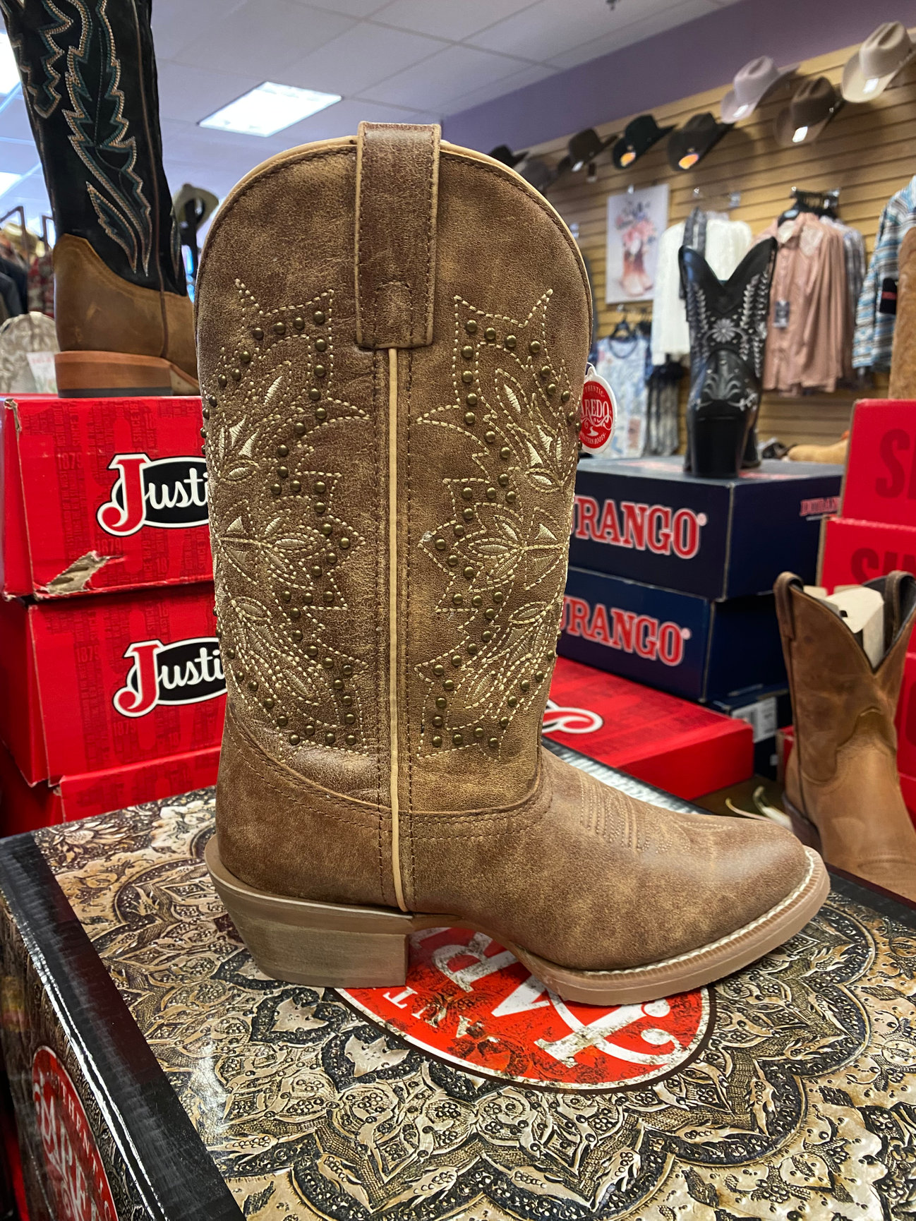 SPECIALS/NEW ARRIVALS Double J Western Store